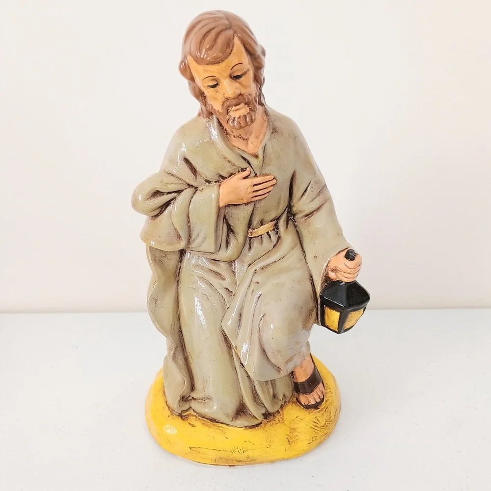 Vintage Hand Painted Chalkware Kneeling Joseph Figure Nativity Replacement 10.5